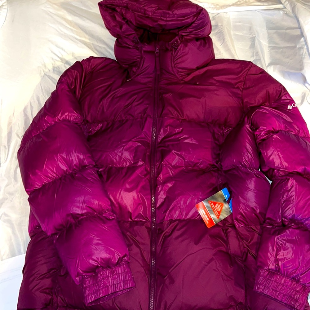 Columbia jacket 2X Pike Lake ll insulated, color fuchsia, new with tag
